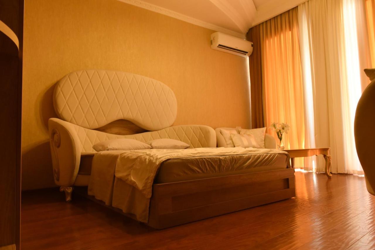 Apartment Elizabeth In Old Tbilisi Buitenkant foto